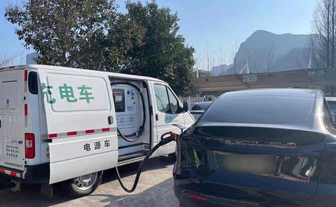 红安汽车搭电