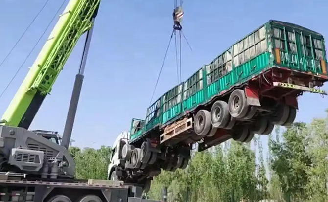 红安道路脱困救援案例